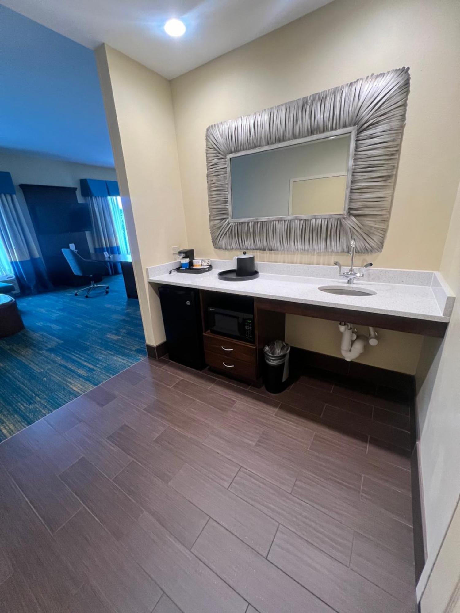 Hampton Inn & Suites Stroudsburg Bartonsville Poconos Eksteriør billede