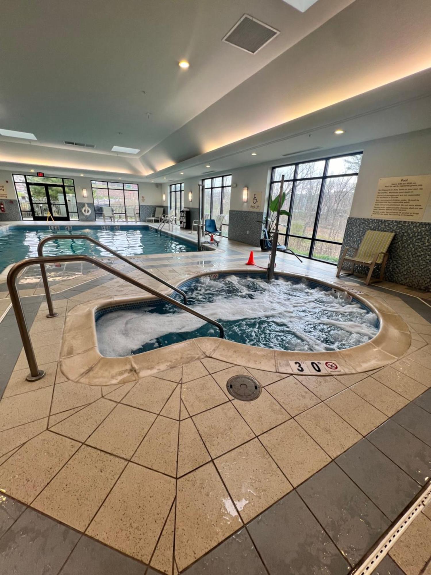 Hampton Inn & Suites Stroudsburg Bartonsville Poconos Eksteriør billede